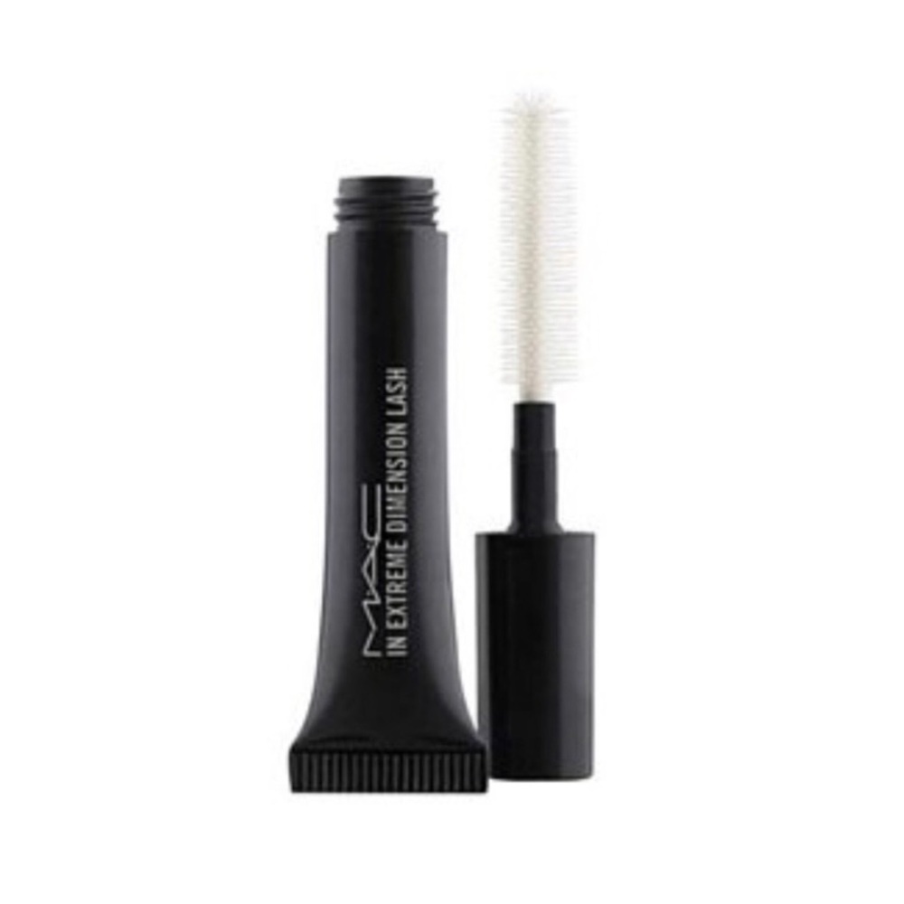 MAC In Extreme Dimension 3D Black Lash Mascara - Picture 1 of 6